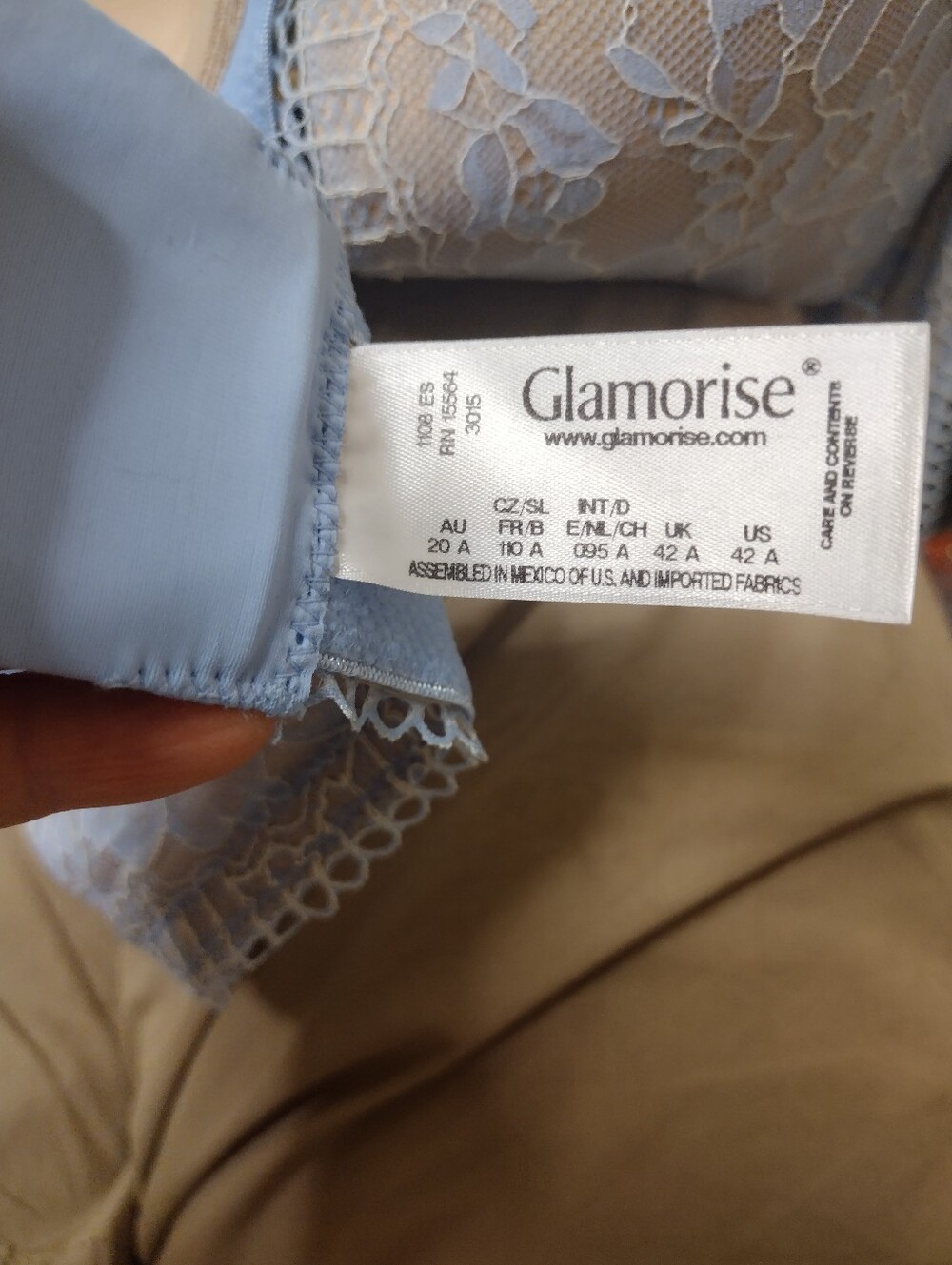 Glamorise Perfect A Shape Sexy Blue Lace Wireless Push-up Bra Size 42A - Picture 6 of 8